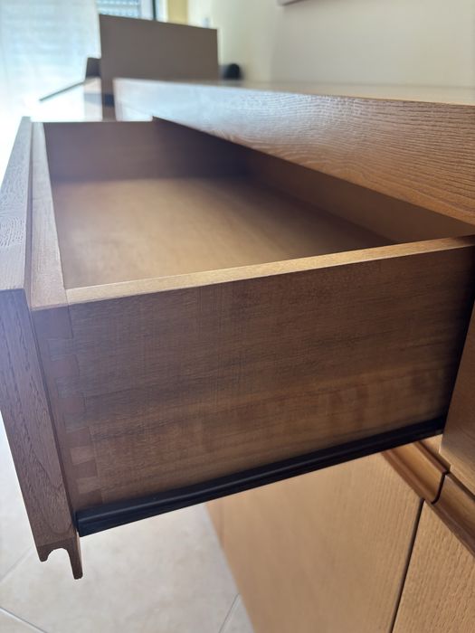 Aparador madeira cor cerejeira