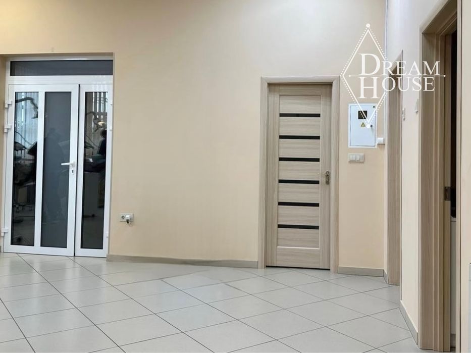 Продаж комерційного приміщення (стоматологічний кабінет)
