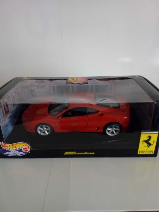 Miniatura de Carro da escala 1.18