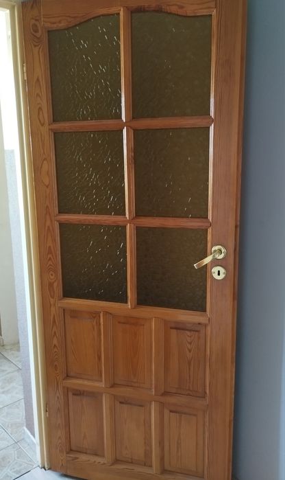 Sprzedam drzwi sosnowe