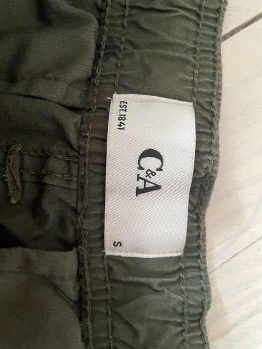 Шорти мілітарі напівдогі