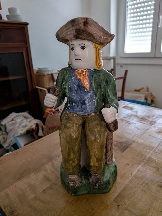 Jarro Antropomórfico “Toby Jug” – Faiança Portuguesa