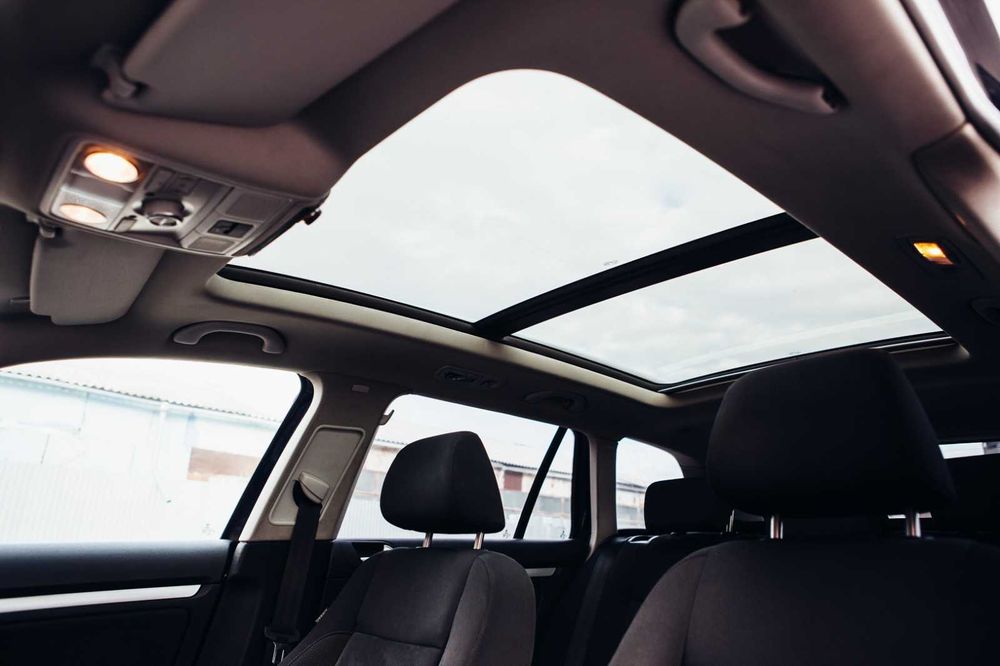 Продам від власника VW Golf VI Highline