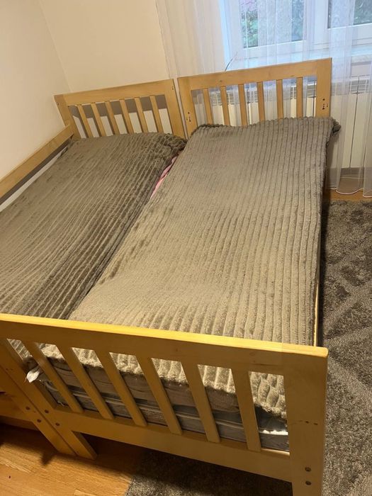 Продаються ліжка