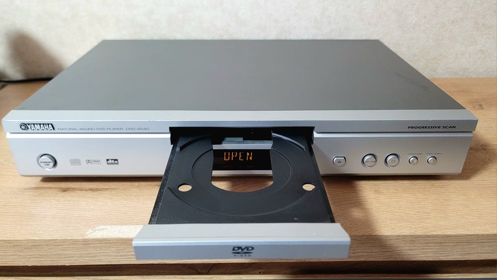 Cd/DVD Плеер Yamaha DVD S540