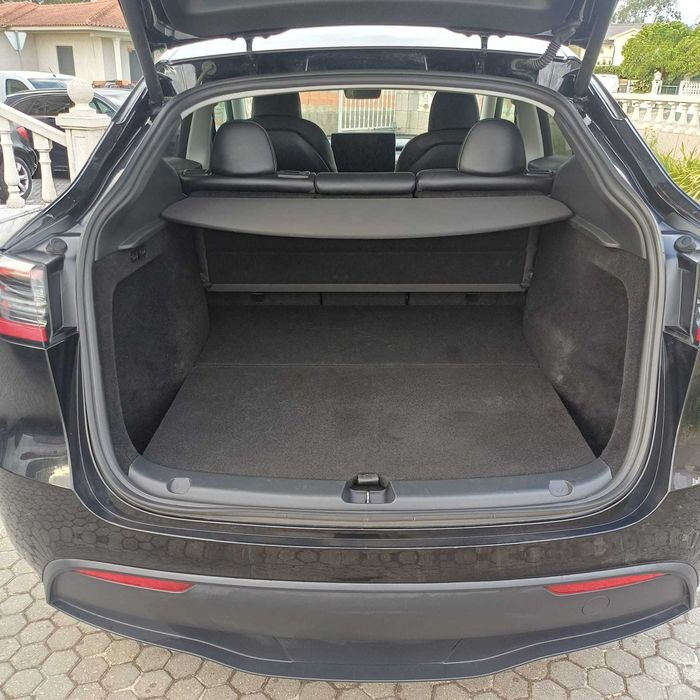 Tesla Model Y — fotografia 6