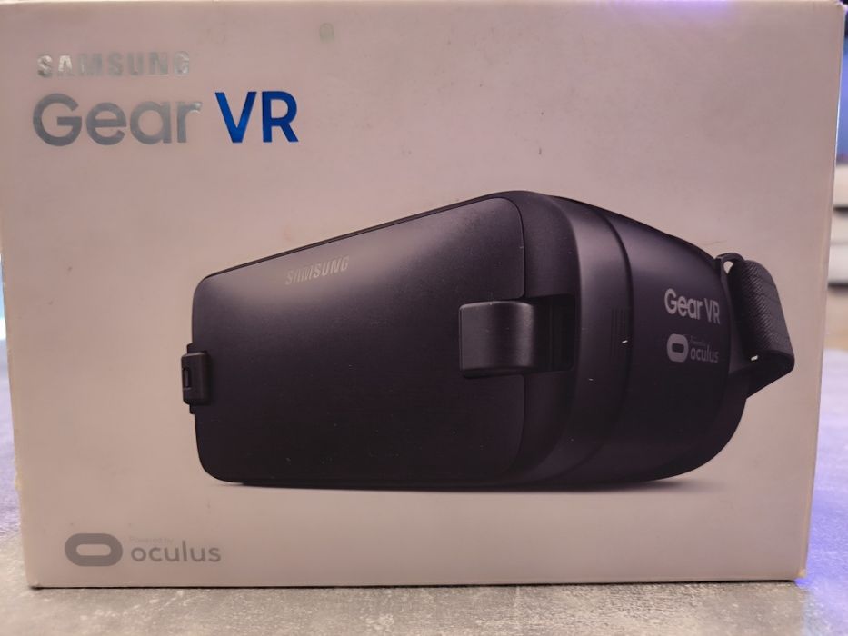 Gogle wirtualnej rzeczywistości