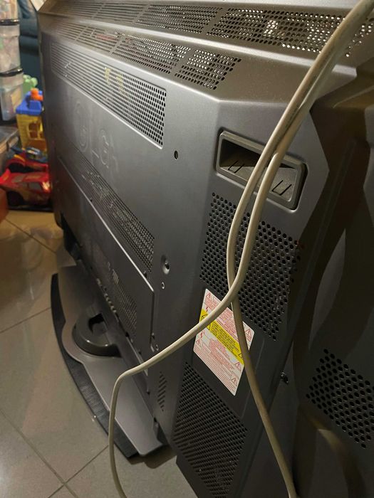 TV plasma LG 107 cm 42PXR5R-ZB