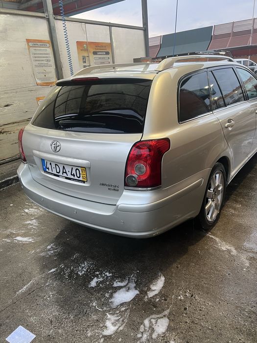 Carrinha Toyota Avensis