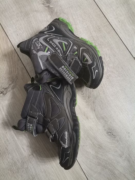 Zimowe buty 30 na rzepy