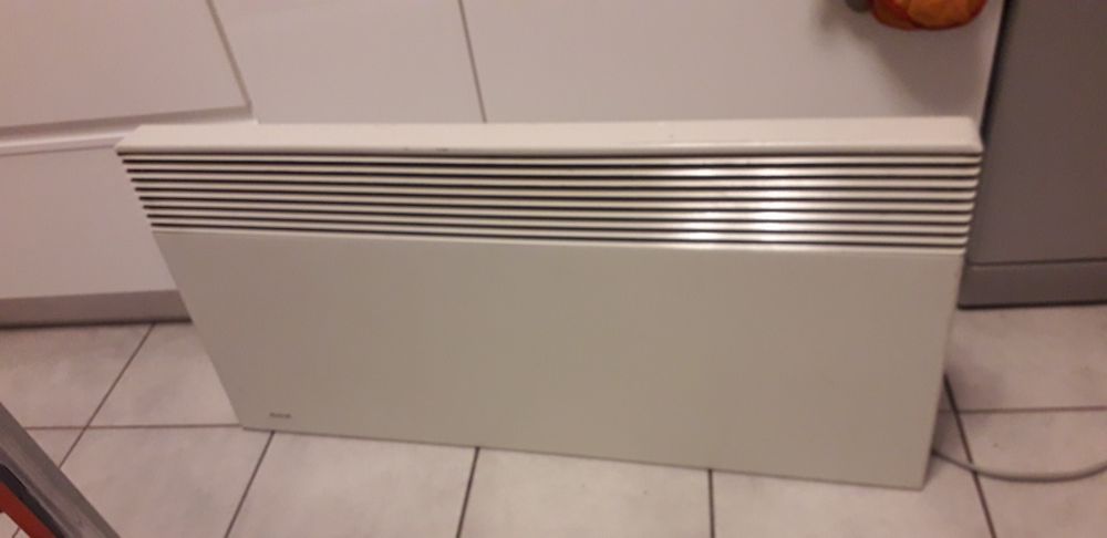Grzejnik elektryczna z termostatem