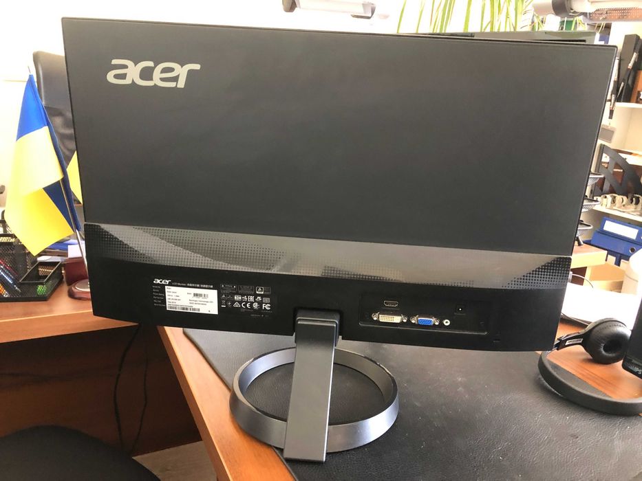 Продам монитор 23" Acer R231 б/у