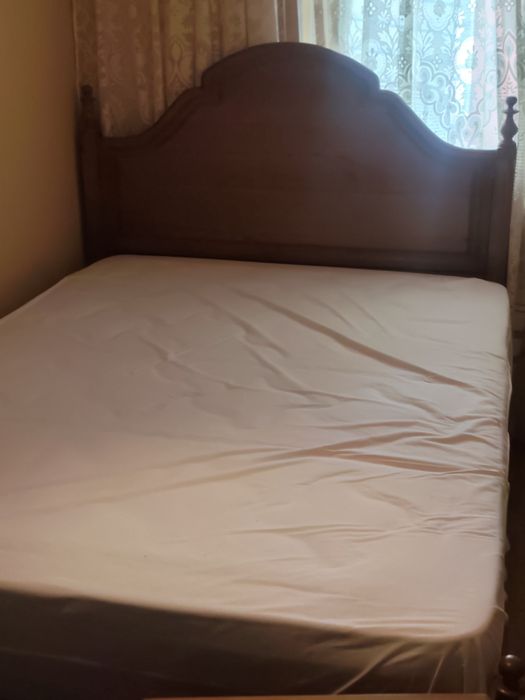 Conjunto de mobília de quarto em madeira maciça