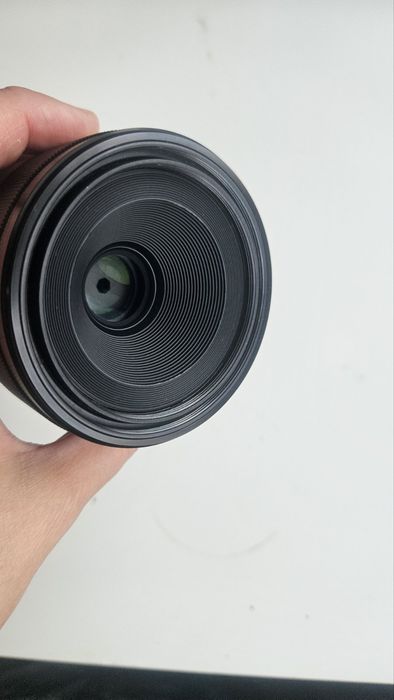 Продам Sony FE 50mm F2.8 Macro
