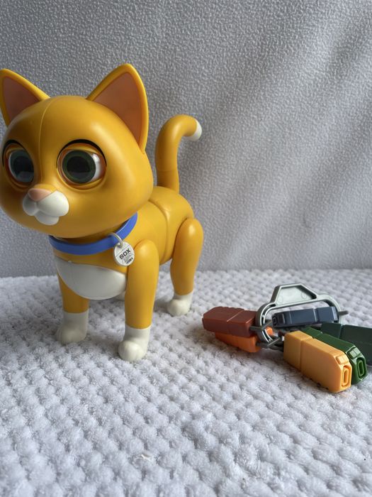 interaktywna figurka robota Sox z filmu Lightyear