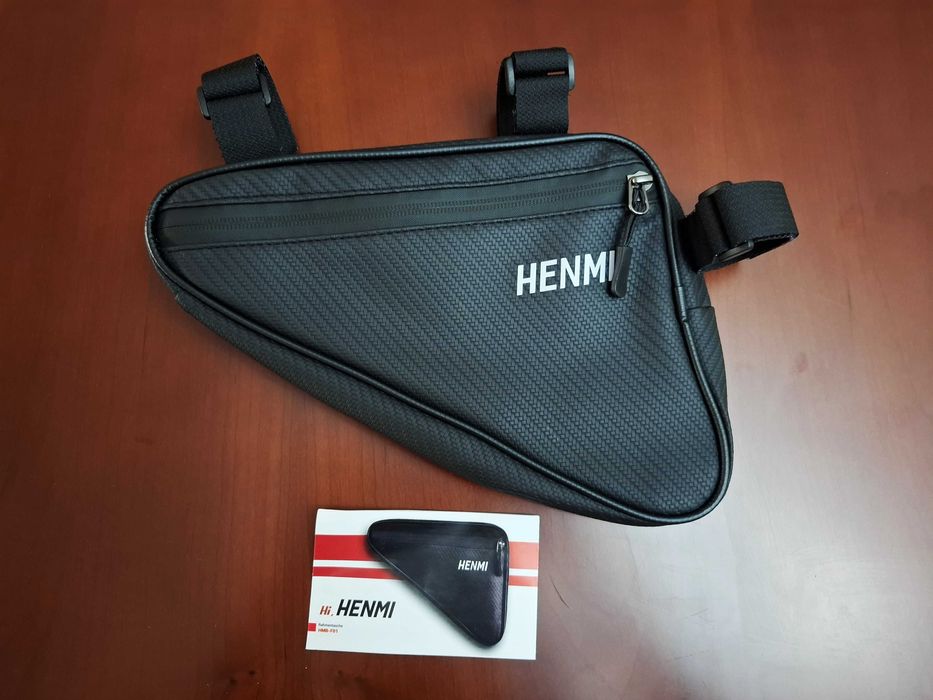 Bolsa triangular Henmi