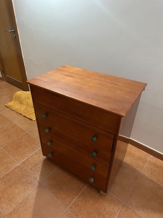 Cómoda antiga madeira