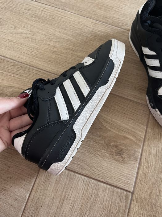 Кеди adidas nike converse h&m zara