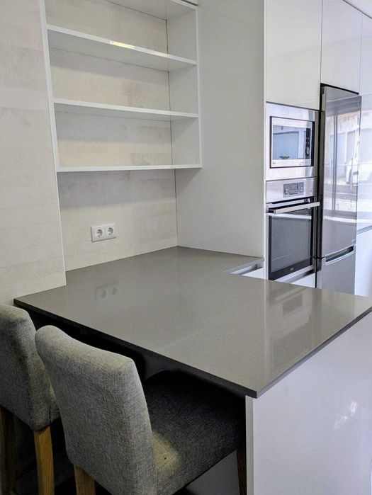 Apartamento T2 de 80m2 e garagem fechada em Coimbra