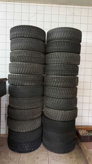 Vendo 22 pneus Pirelli Scorpion 185-70 R15 Rally K4A e K6 ASYMMETRIC TREAD PATERN EXCELLENT TRACTION