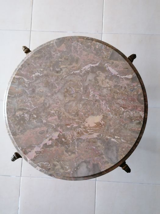 Mesa redonda de apoio