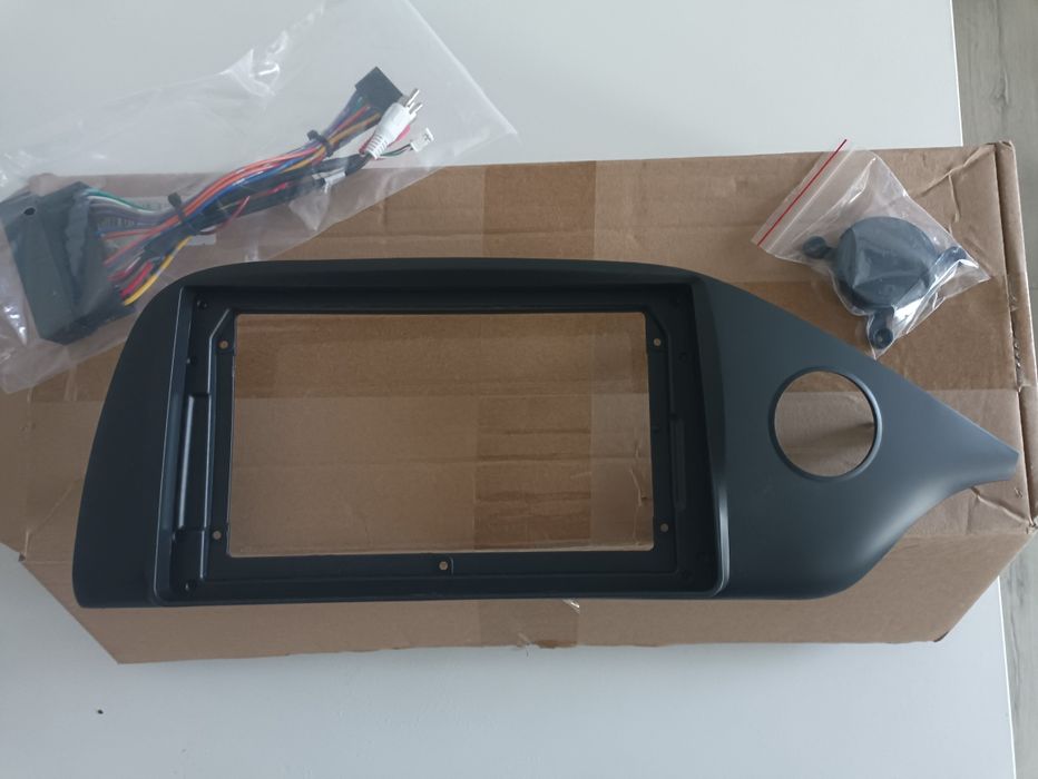 Ramka + wiązka  do radia android 9" KIA CEED 2 II