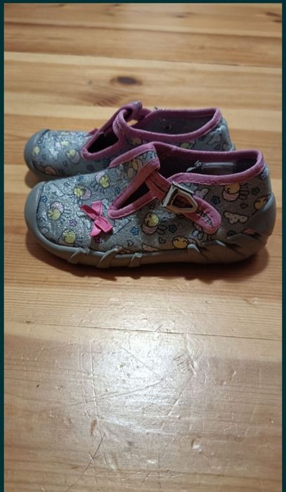 Kapcie bambosze Befado, 25, dostępne od zaraz