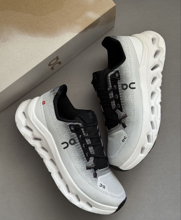 Кросівки жіночі ON cloudtilt white black 39 40