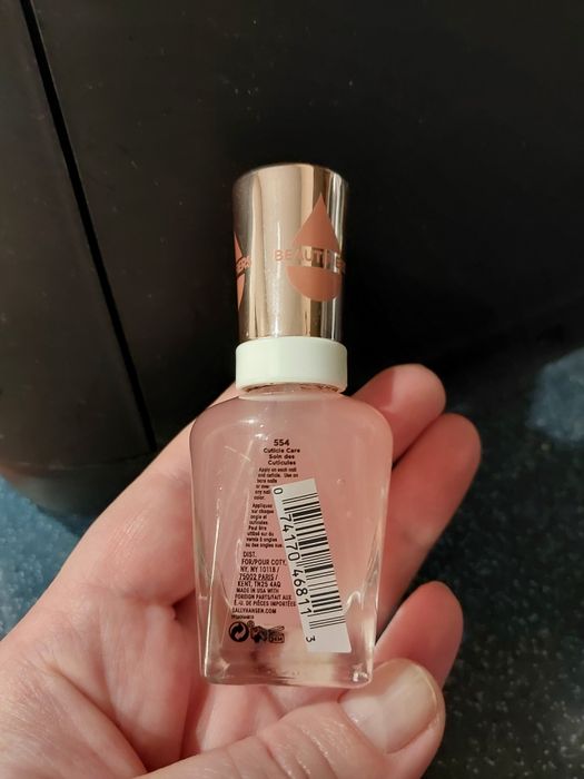Lakiery  Sally Hansen