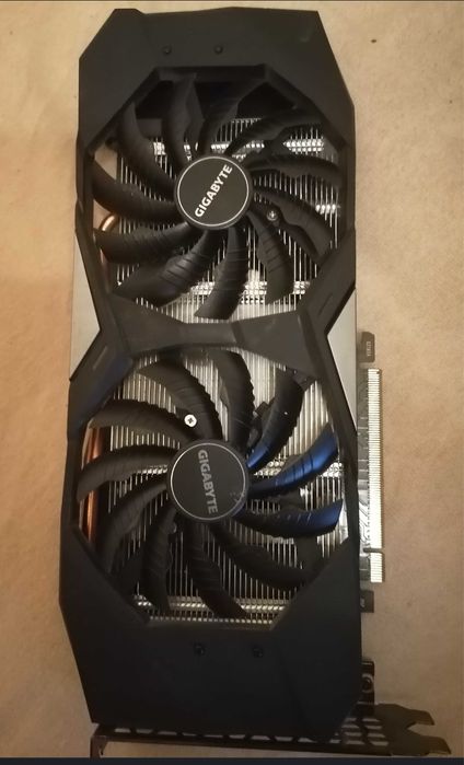 2070 Gigabyte відеокарта