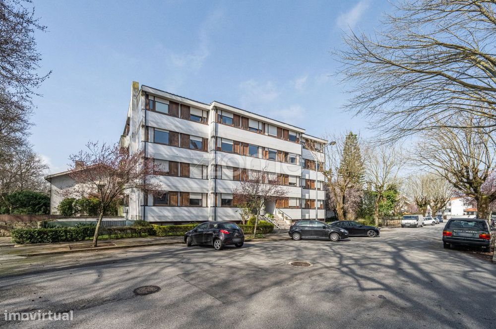 Apartamento T3+1 na Azenha, Sra. da Hora, Matosinhos