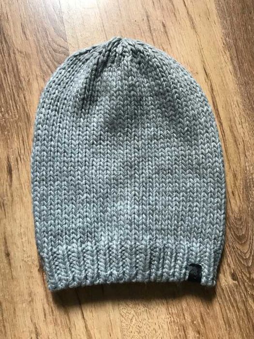 Ciepła czapka Cropp