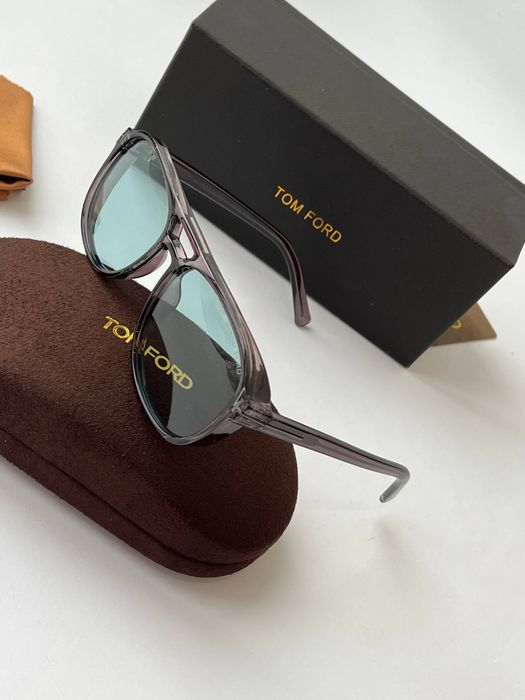 Топові окуляри TOM FORD