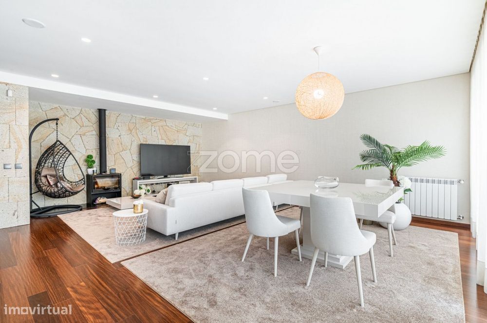 Moradia T5 em Palmeira, Braga