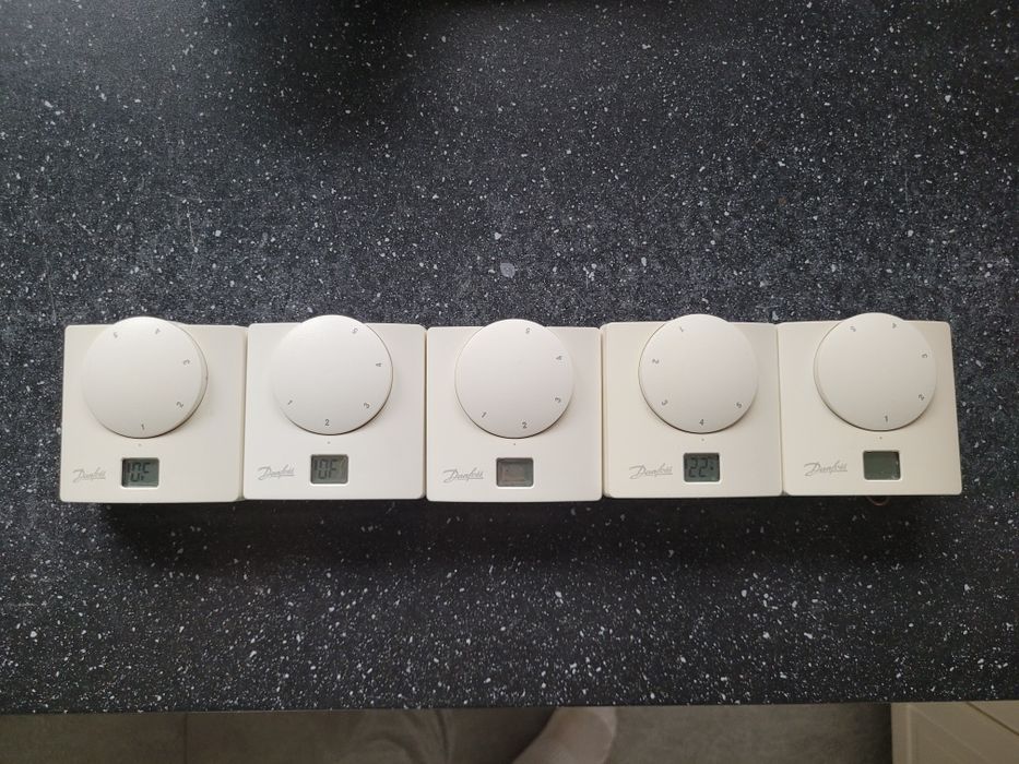 Termostat naścienny Danfoss