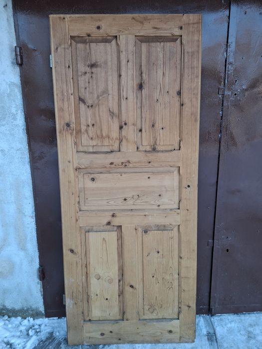 Drzwi drewniane wewnętrzne zewnętrzne