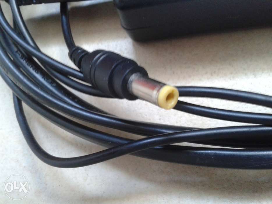 Carregador de Bateria de Computador Portátil.64751448564225122