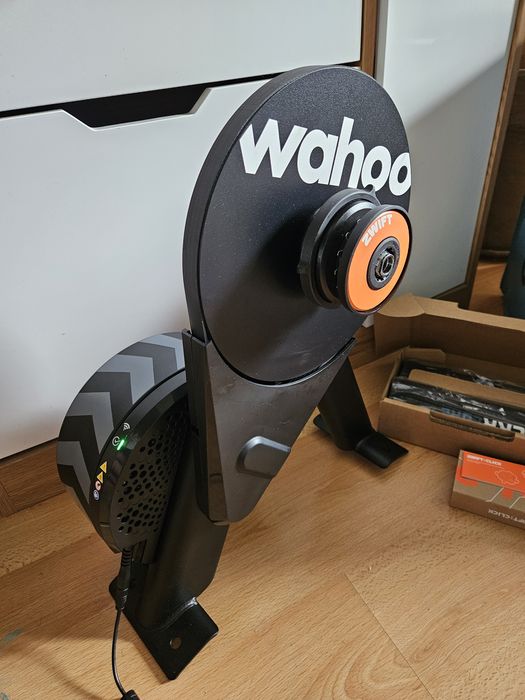 Trenażer Wahoo Kickr Core 2 (Zwift cog & click)