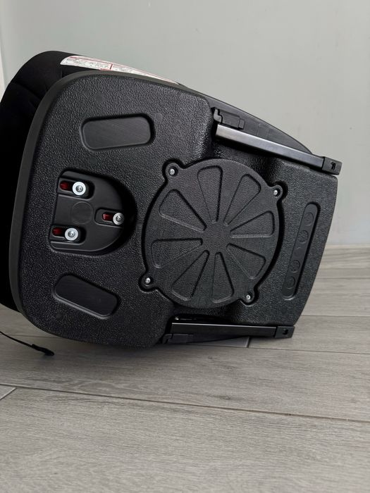 дитяче автокрісло El Camino ISOFIX, чорного кольору