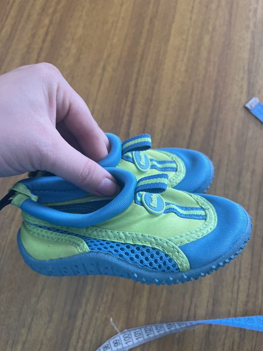 Аквашузи дитячі