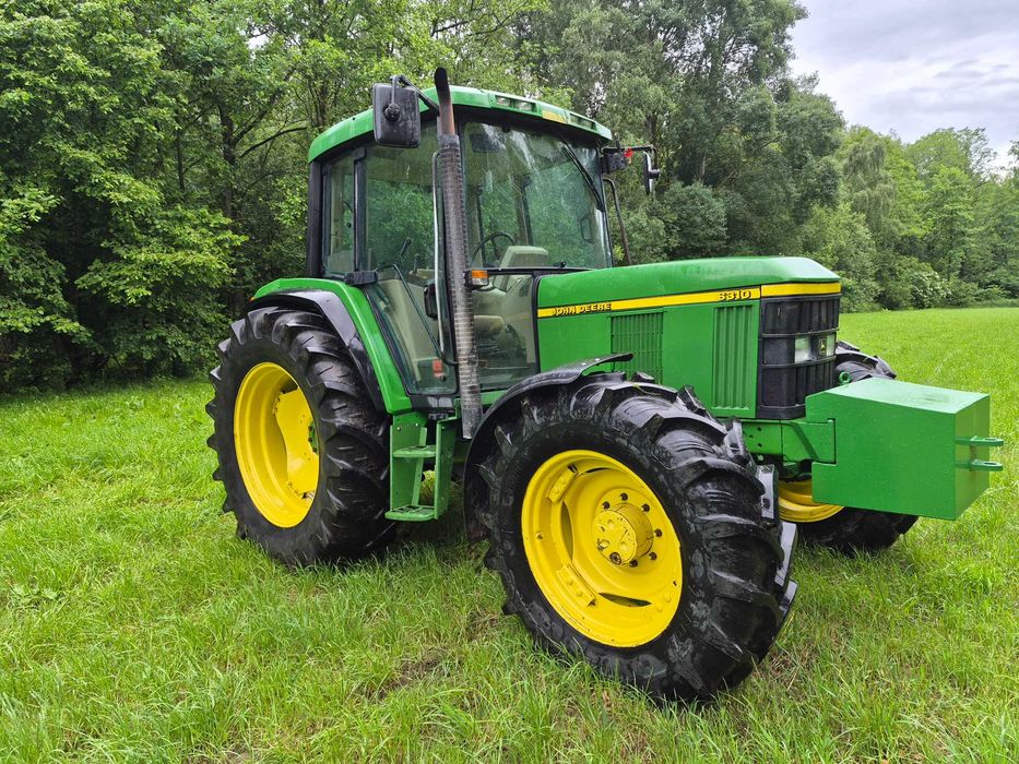 Traktor John Deere 6310