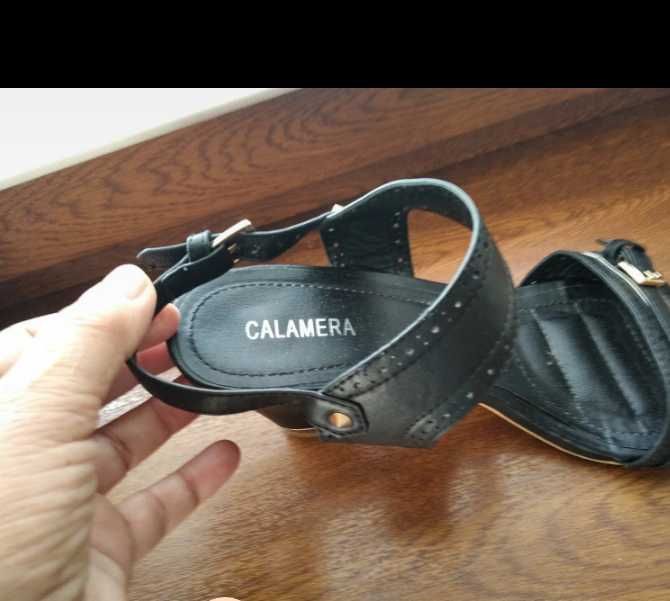 Super sandałki na stabilnym słupku