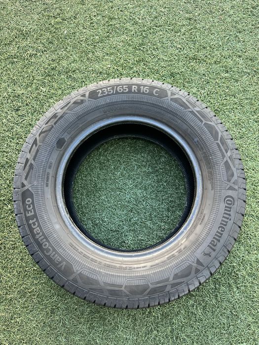 235/65 R16C • Continental VanContact Eco