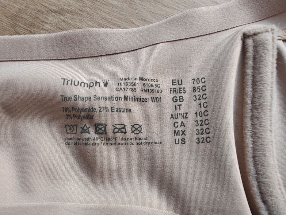 Triumph Shape Sensation Minimizer W01 70C