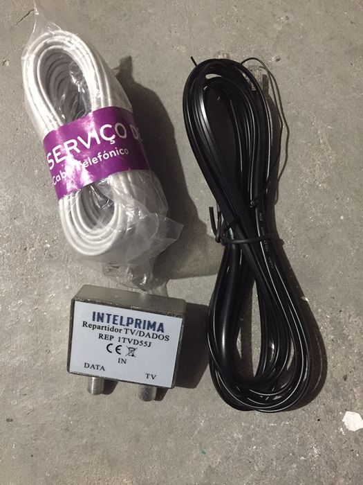 Pack Telephone / TV / SCART Cables and Splitter64751976852610121