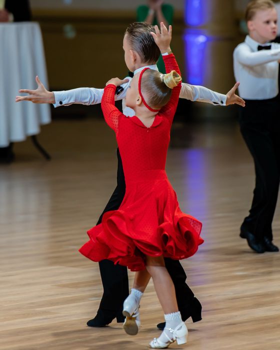 Бейсік бейсик бальні танці 116-122