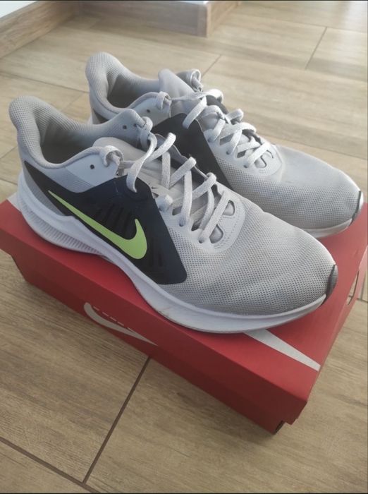 Buty do biegania nike r.44