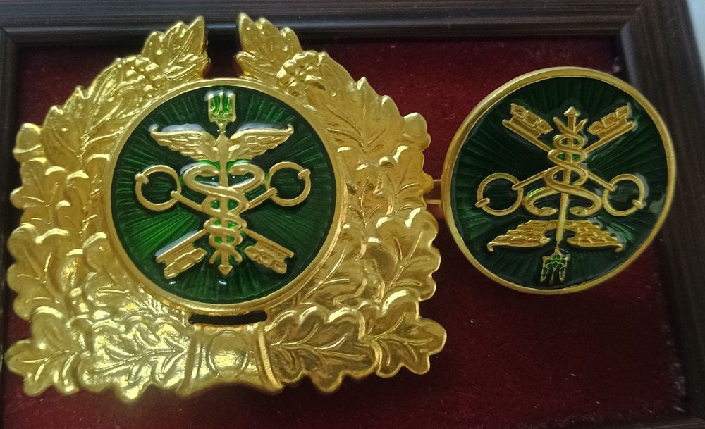 Кокарда, значок , украшение