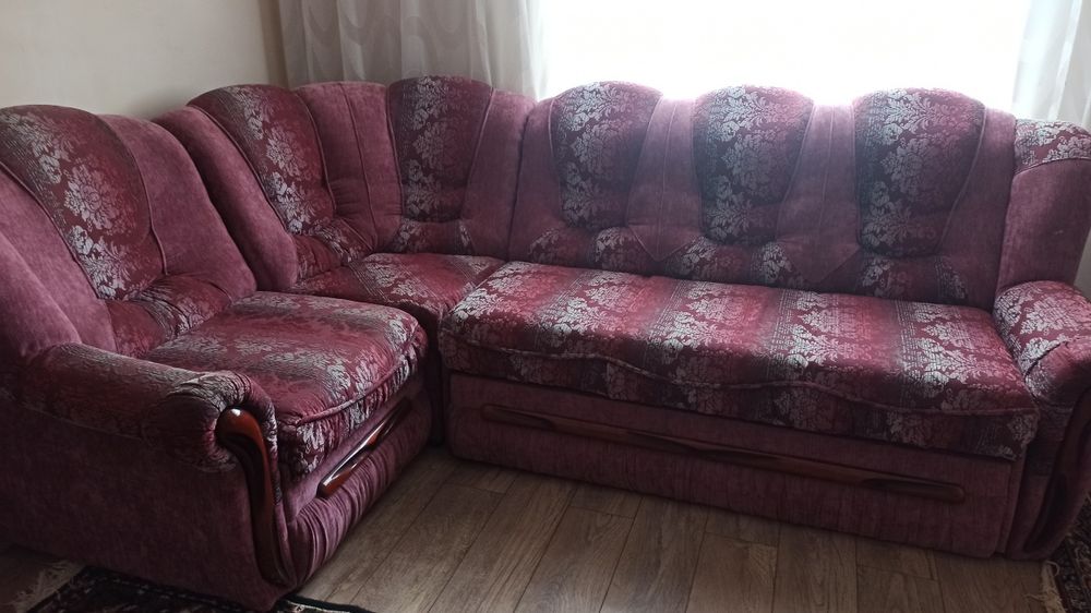 Кутовий диван стан ідеальний