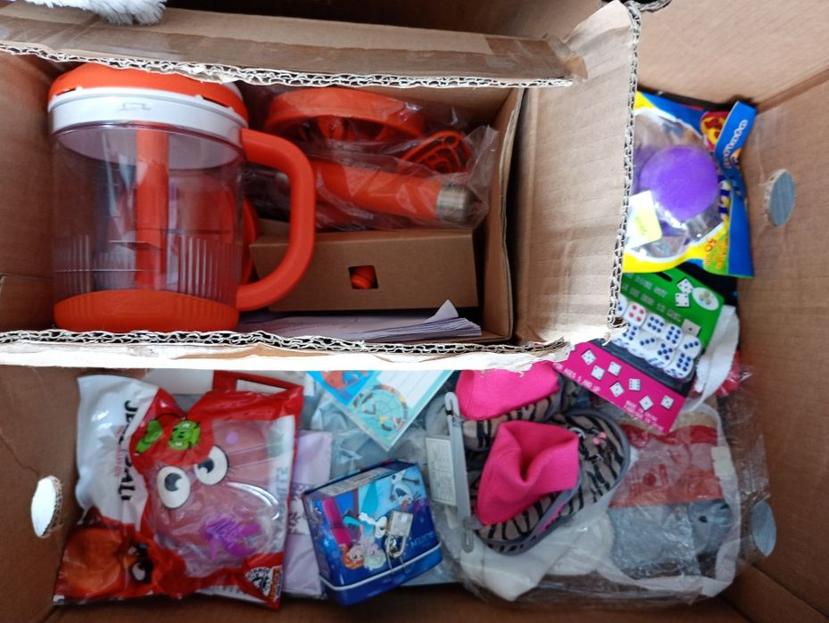 Karton mix biedronka action inne S1605